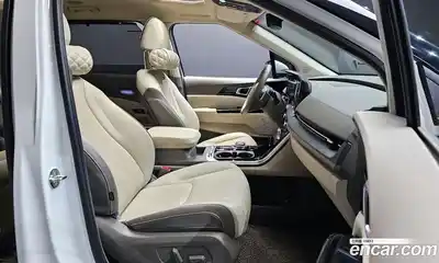 Kia Canival 2023 3.5 Автомат в Москве № 535220, миниатюра 10