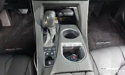 Toyota Avalon 2022 2.5 Автомат в Москве № 535447, миниатюра 9