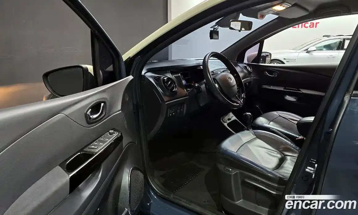 Renault QM3 2016 1.5 Автомат в Москве № 535702, фото 11