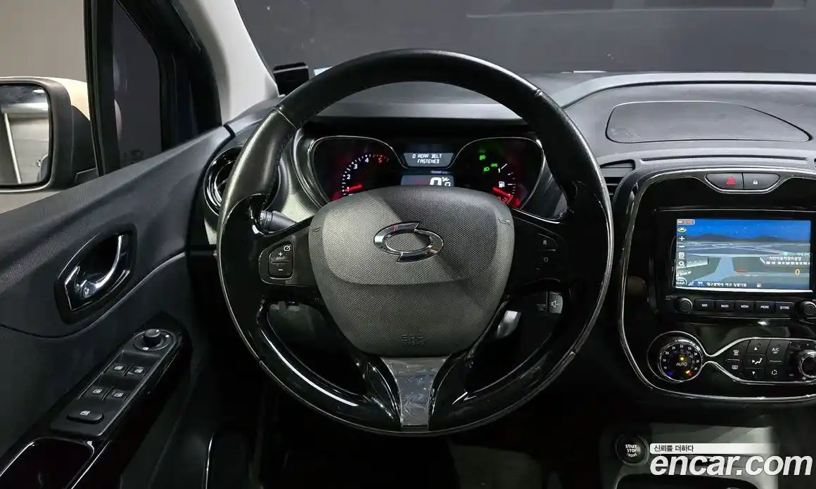 Renault QM3 2016 1.5 Автомат в Москве № 535702, фото 13