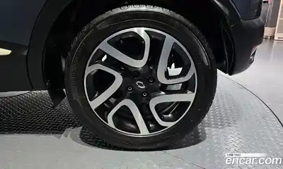 Renault QM3 2016 1.5 Автомат в Москве № 535702, миниатюра 5