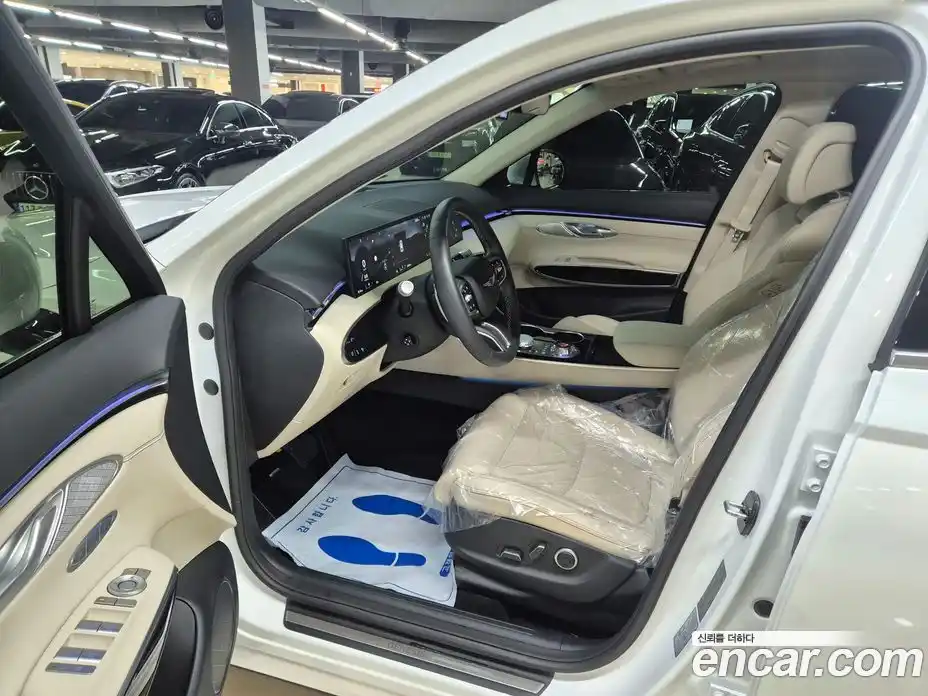 Genesis GV70 2025 2.5 Автомат в Москве № 536267, фото 8