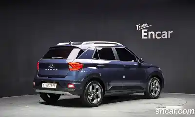 Hyundai Venue 2023 1.6 Автомат в Москве № 5365, миниатюра 2