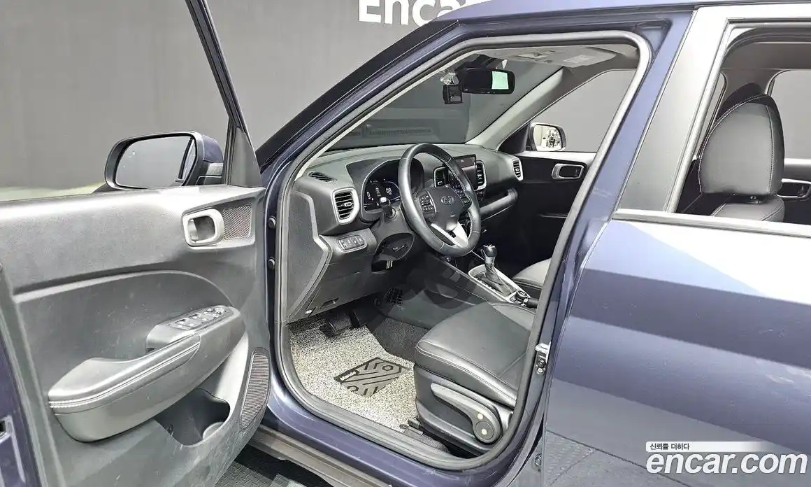 Hyundai Venue 2023 1.6 Автомат в Москве № 5365, фото 10