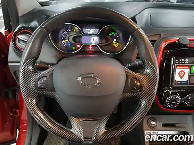 Renault QM3 2016 1.5 Автомат в Москве № 536877, миниатюра 11