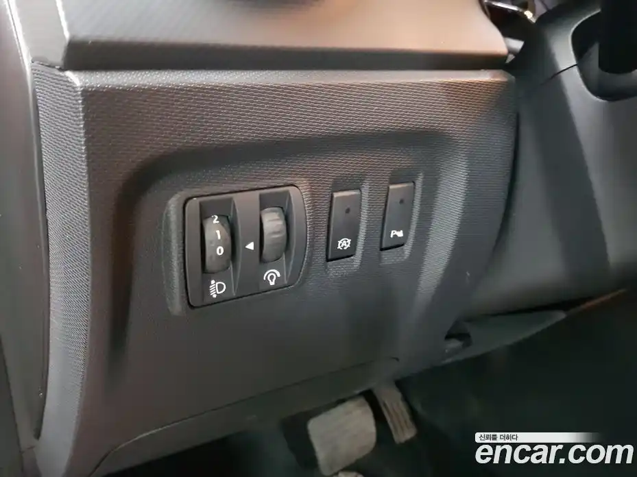 Renault QM3 2016 1.5 Автомат в Москве № 536877, фото 18