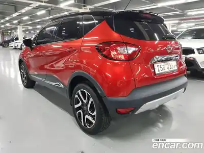 Renault QM3 2016 1.5 Автомат в Москве № 536877, миниатюра 2