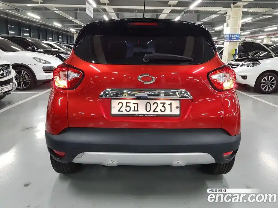 Renault QM3 2016 1.5 Автомат в Москве № 536877, фото 3