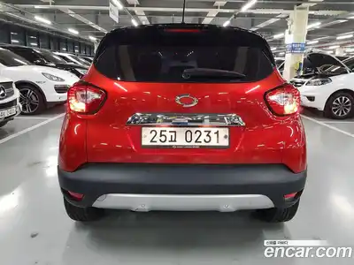 Renault QM3 2016 1.5 Автомат в Москве № 536877, миниатюра 3