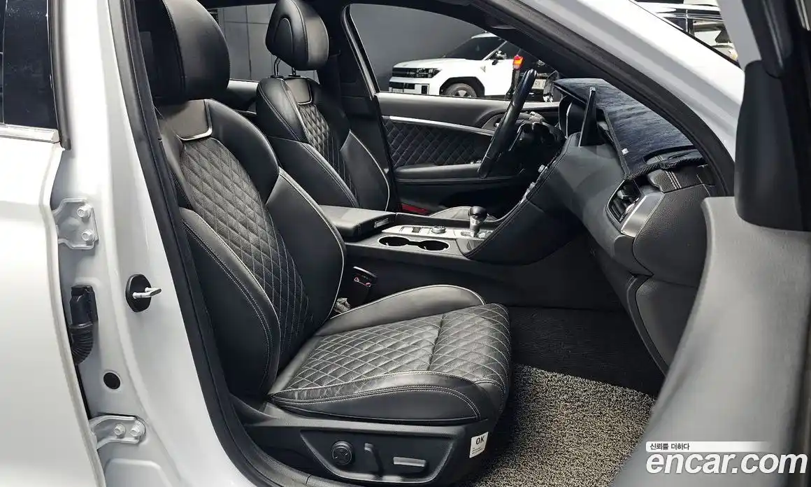 Genesis G70 2019 2.0 Автомат в Москве № 537014, фото 10