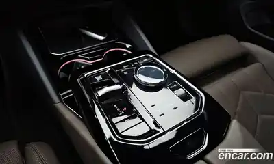 BMW 5-Series 2025 2.0 Автомат в Москве № 537901, миниатюра 9