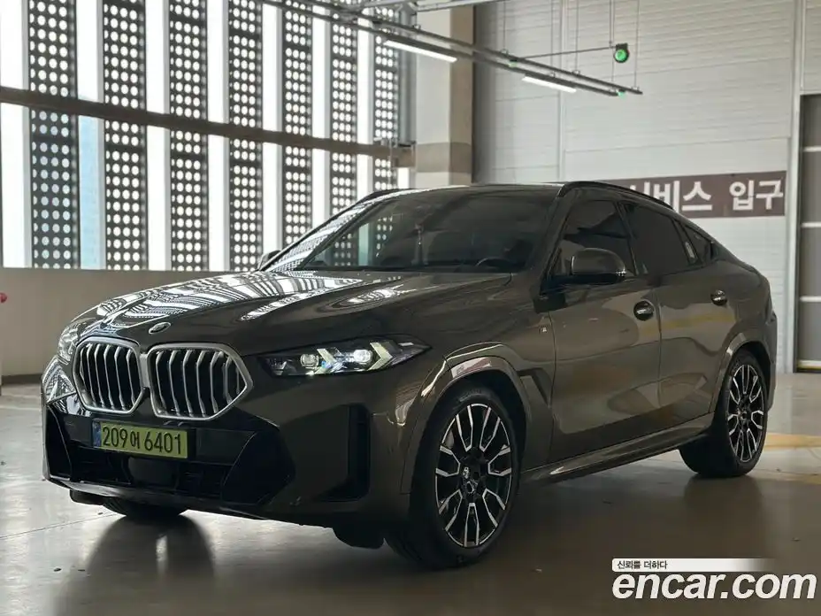 BMW X6 2025 3.0 Автомат в Москве № 538408, фото 1