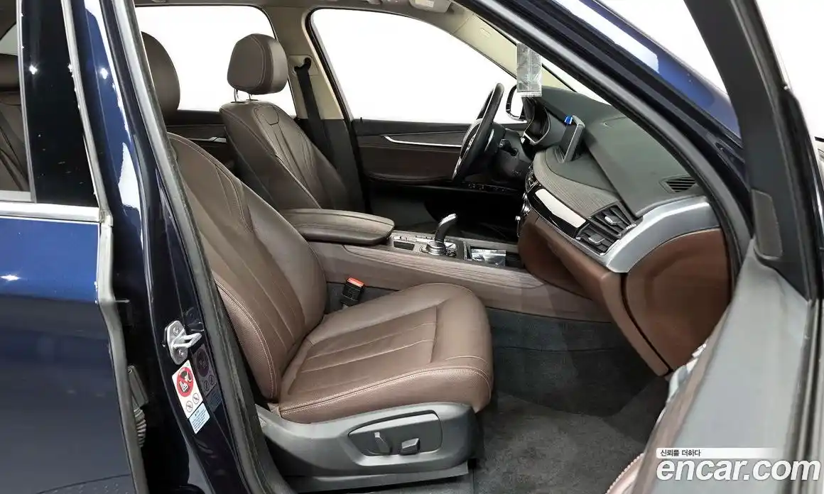 BMW X5 2016 3.0 Автомат в Москве № 539785, фото 11