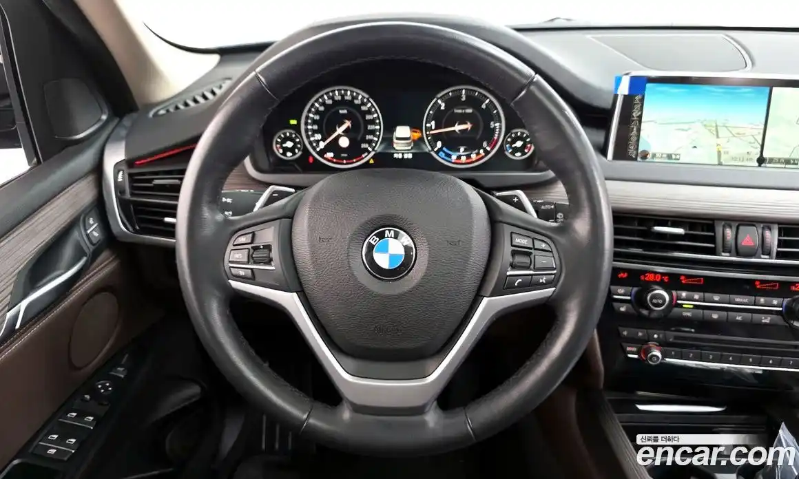 BMW X5 2016 3.0 Автомат в Москве № 539785, фото 14