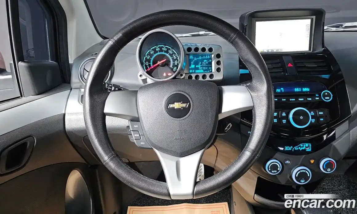 Chevrolet Spark 2012 1.0 Автомат в Москве № 540125, фото 15