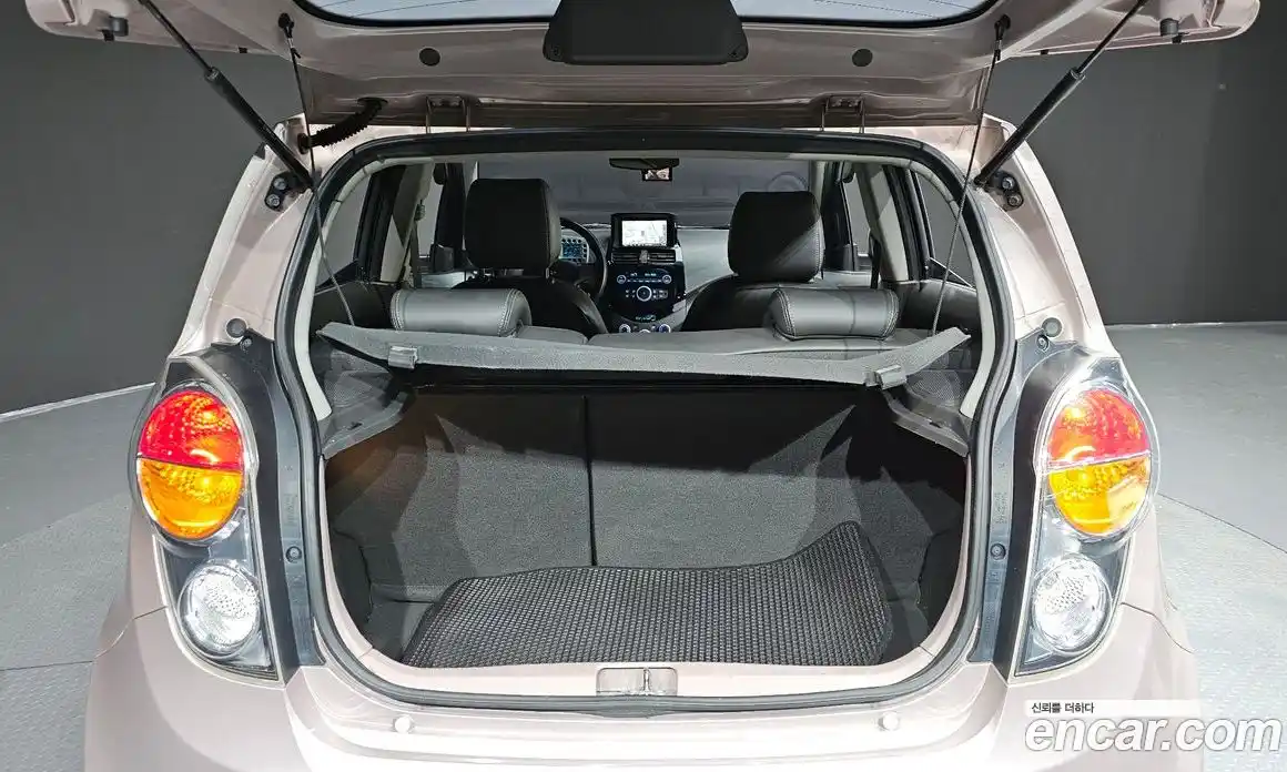 Chevrolet Spark 2012 1.0 Автомат в Москве № 540125, фото 20