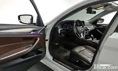 BMW 5-Series 2018 2.0 Автомат в Москве № 540890, миниатюра 11