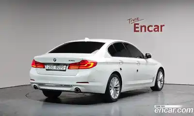 BMW 5-Series 2018 2.0 Автомат в Москве № 540890, миниатюра 2