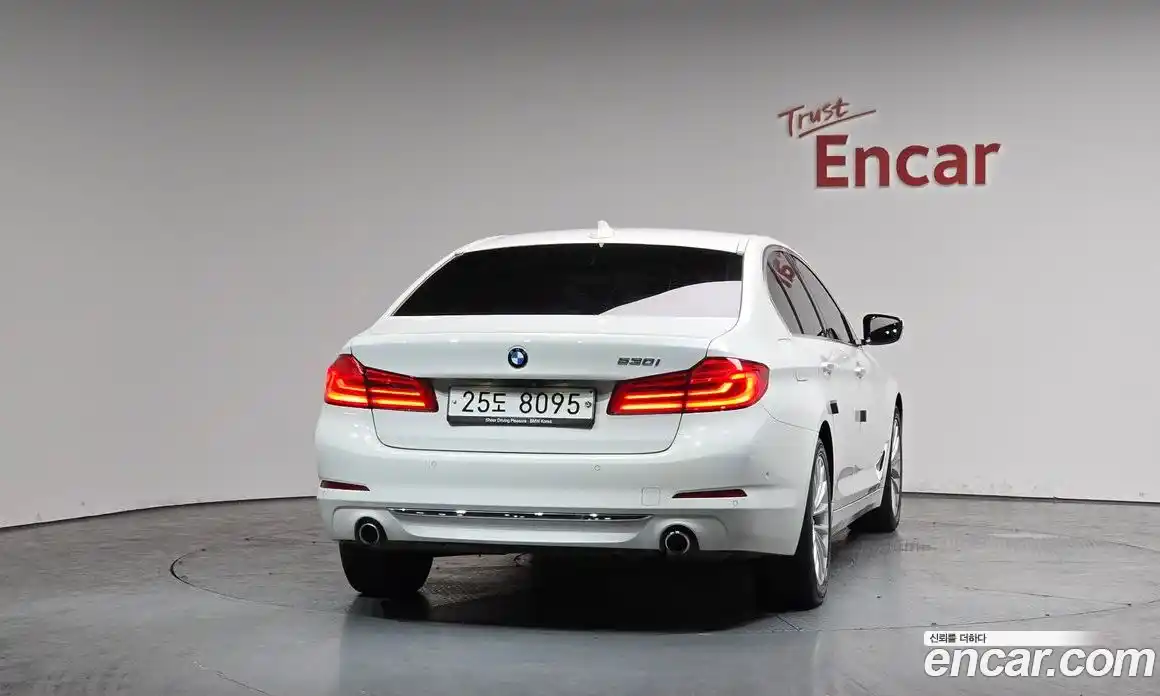 BMW 5-Series 2018 2.0 Автомат в Москве № 540890, фото 4