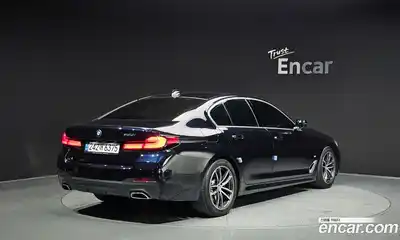 BMW 5-Series 2022 2.0 Автомат в Москве № 540926, миниатюра 2
