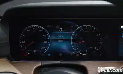 Mercedes-Benz E-Class 2021 2.0 Автомат в Москве № 542641, миниатюра 8