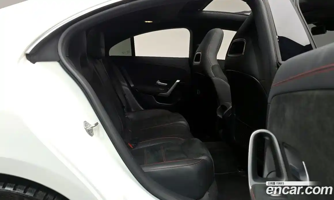 Mercedes-Benz CLA-Class 2020 2.0 Автомат в Москве № 542726, фото 11