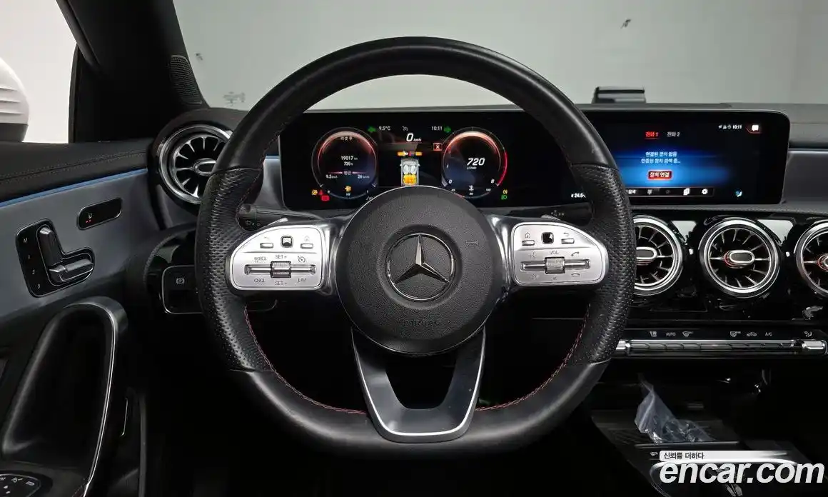 Mercedes-Benz CLA-Class 2020 2.0 Автомат в Москве № 542726, фото 12