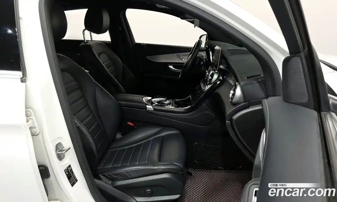 Mercedes-Benz GLC-Class 2018 2.1 Автомат в Москве № 543333, фото 11