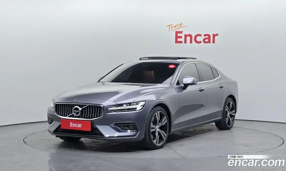 Volvo S60 2021 2.0 Автомат в Москве № 545070, фото 1