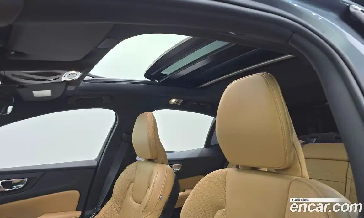 Volvo S60 2021 2.0 Автомат в Москве № 545070, фото 19