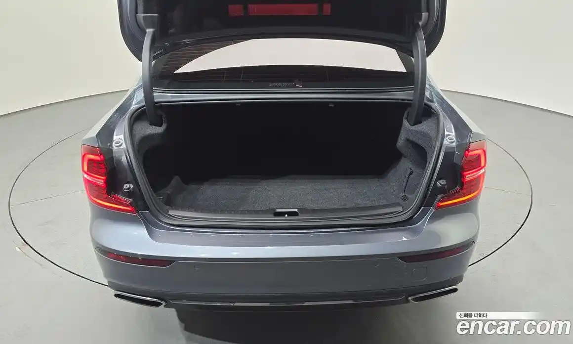 Volvo S60 2021 2.0 Автомат в Москве № 545070, фото 20