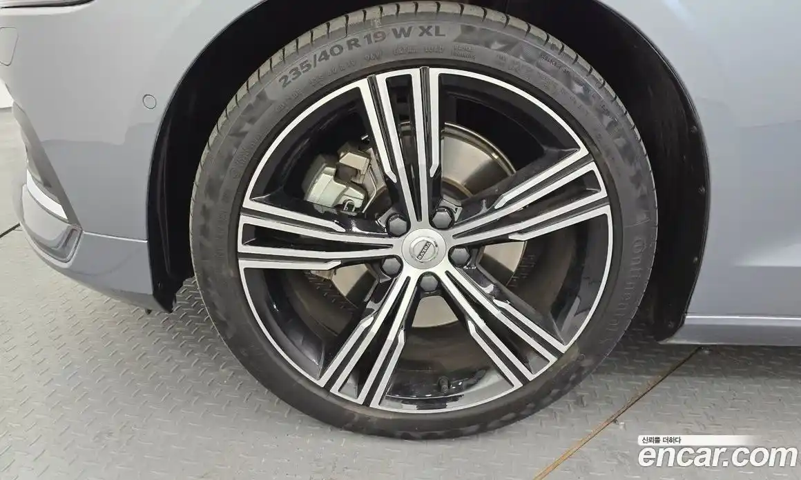 Volvo S60 2021 2.0 Автомат в Москве № 545070, фото 5