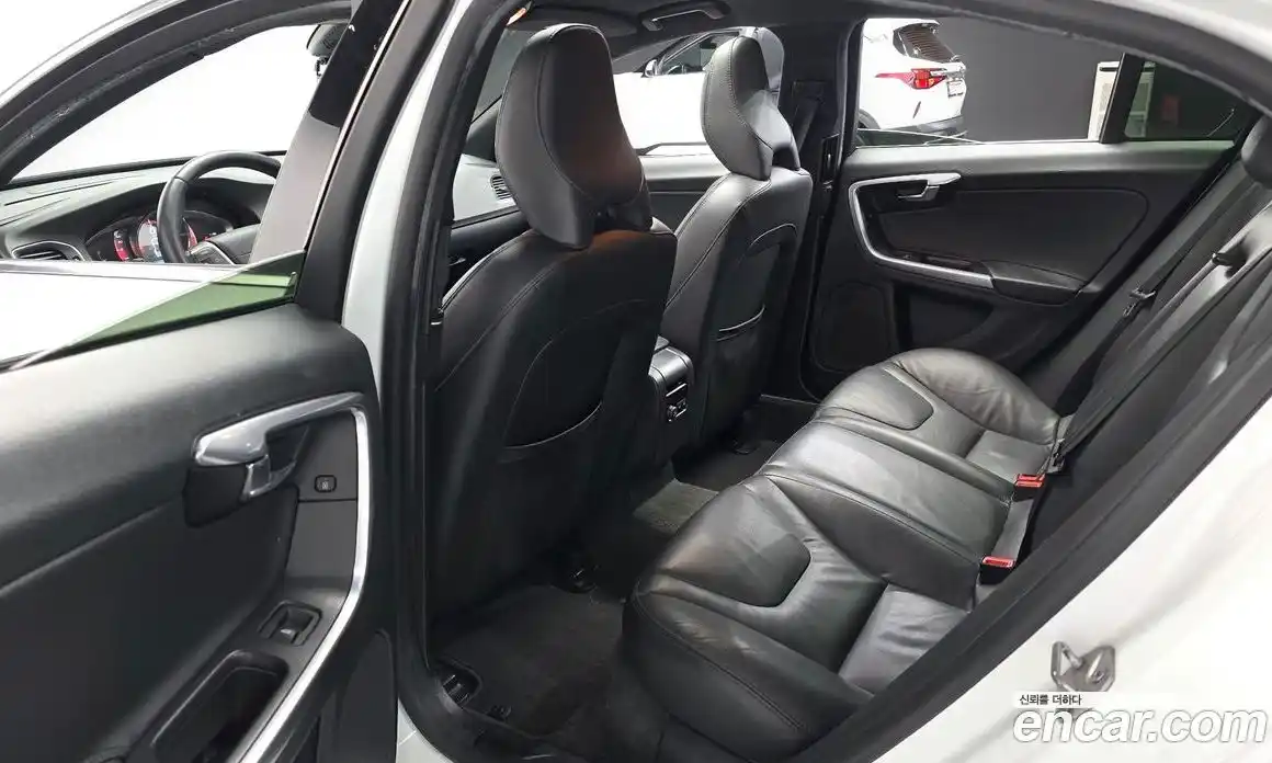 Volvo S60 2015 2.0 Автомат в Москве № 545260, фото 12