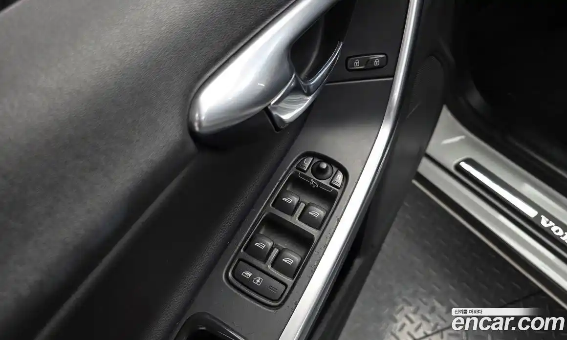 Volvo S60 2015 2.0 Автомат в Москве № 545260, фото 18