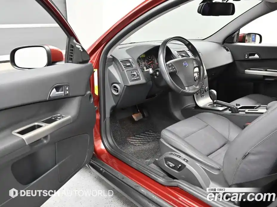 Volvo C30 2009 2.4 Автомат в Москве № 545283, фото 11