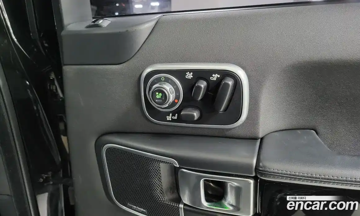 Land Rover Range-Rover 2011 4.4 Автомат в Москве № 546109, фото 13