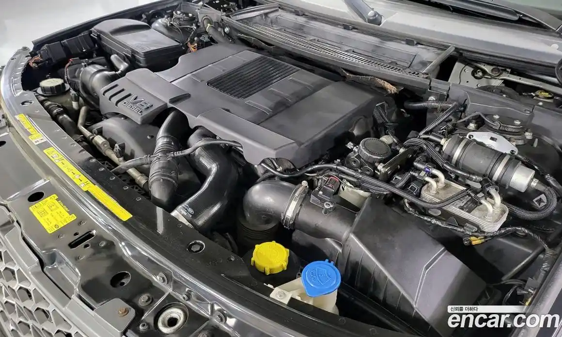 Land Rover Range-Rover 2011 4.4 Автомат в Москве № 546109, фото 6