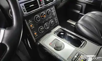 Land Rover Range-Rover 2011 4.4 Автомат в Москве № 546109, миниатюра 9