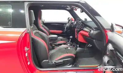 Mini Cooper 2019 2.0 Автомат в Москве № 546375, миниатюра 11