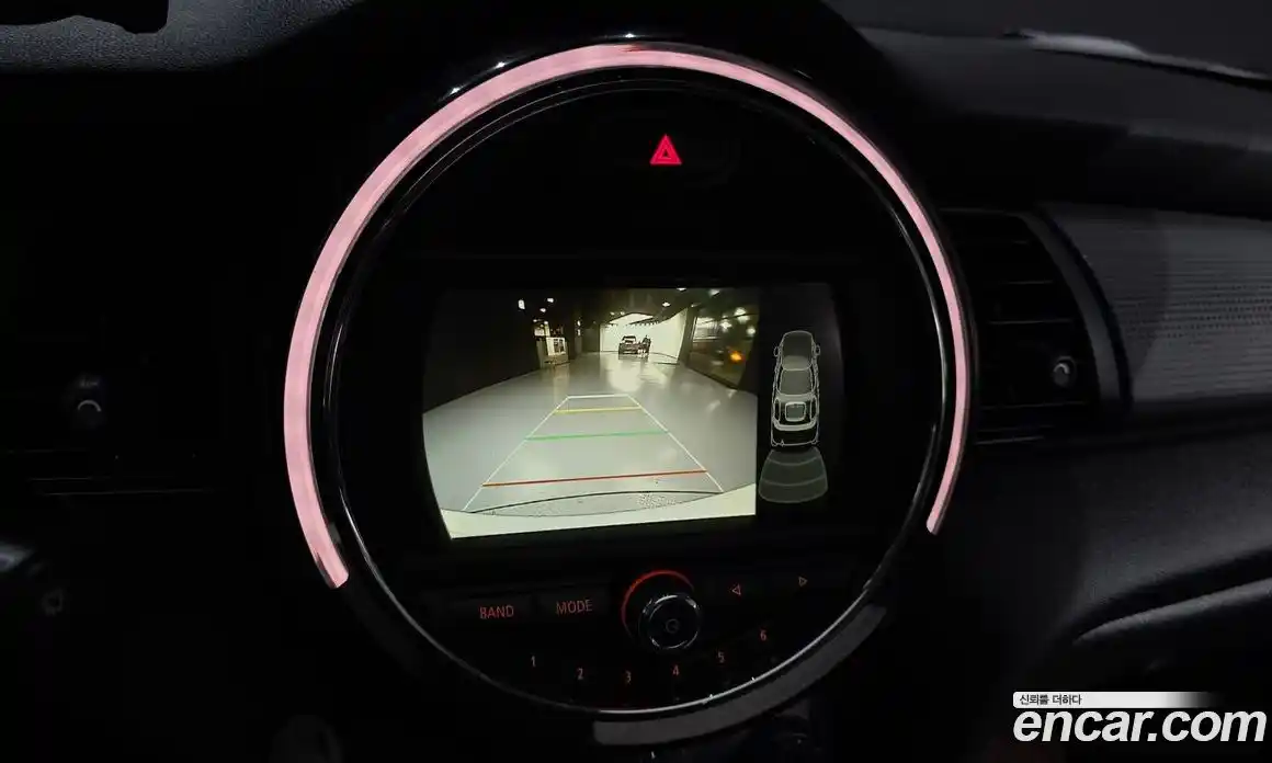 Mini Cooper 2016 1.5 Автомат в Москве № 546541, фото 16