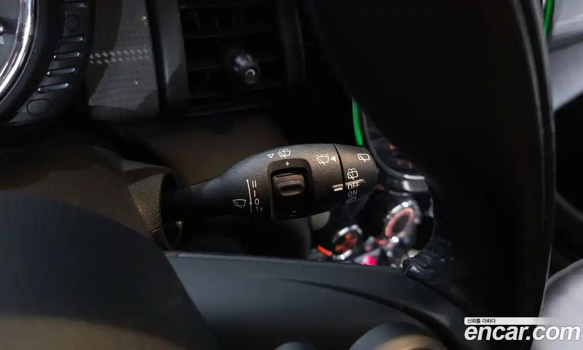 Mini Cooper 2016 1.5 Автомат в Москве № 546541, фото 17