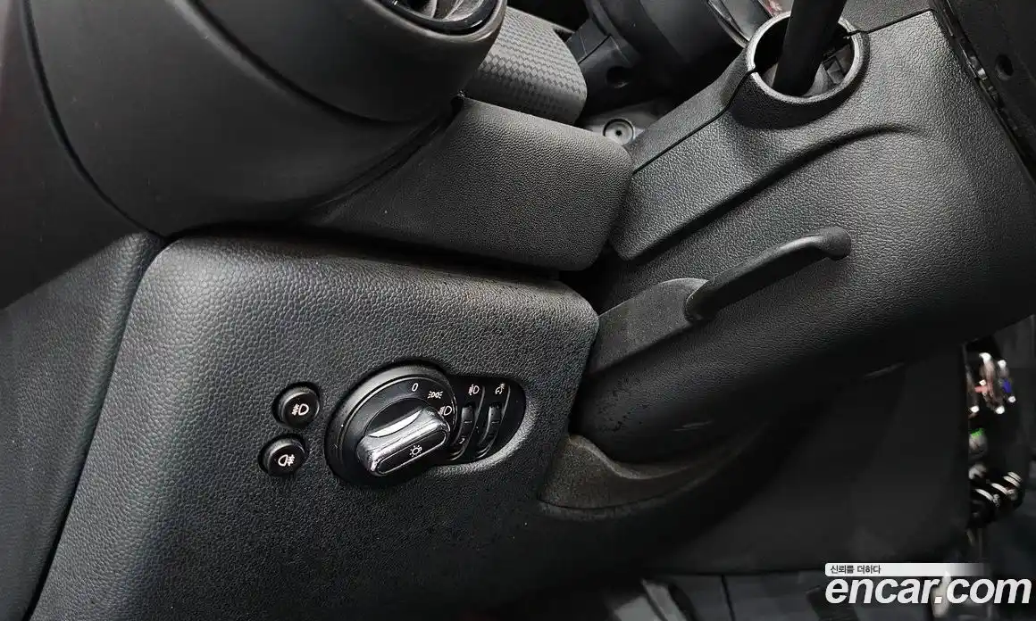 Mini Cooper 2015 1.5 Автомат в Москве № 546628, фото 15