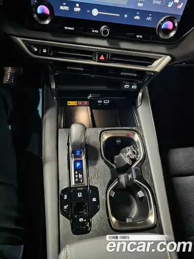 Lexus RX 2023 2.5 Вариатор в Москве № 547137, миниатюра 9