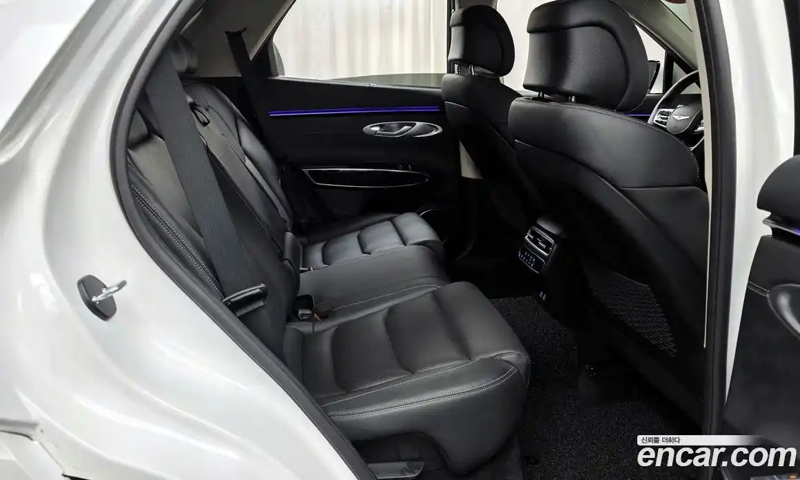 Genesis GV70 2025 2.5 Автомат в Москве № 56944, фото 12