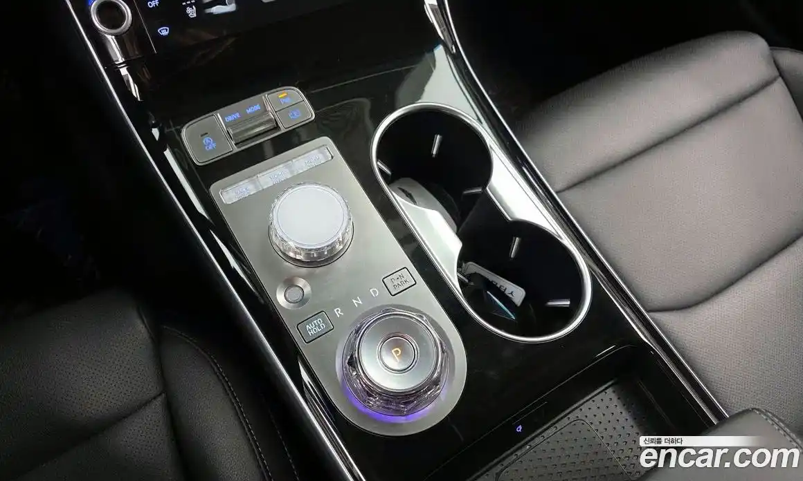 Genesis GV70 2025 2.5 Автомат в Москве № 56944, фото 9