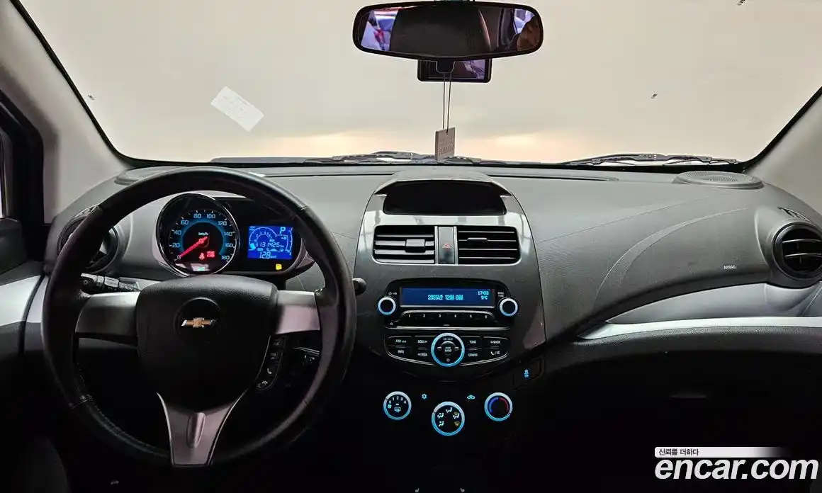 Chevrolet Spark 2015 1.0 Автомат в Москве № 68279, фото 15