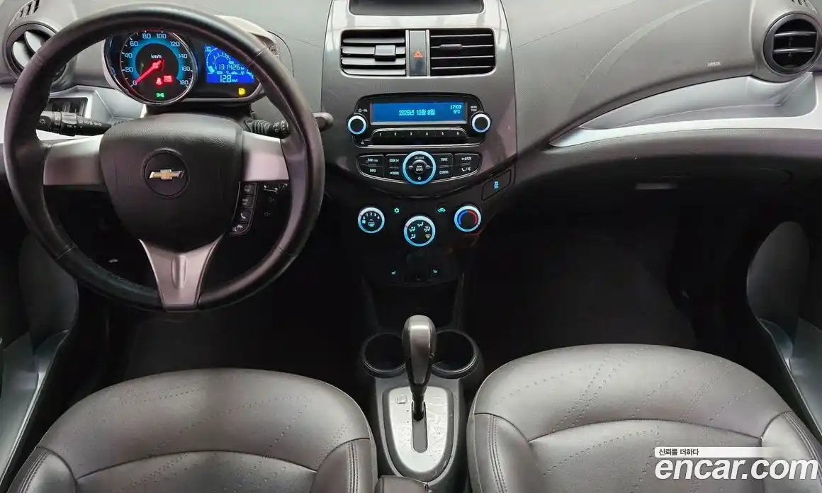 Chevrolet Spark 2015 1.0 Автомат в Москве № 68279, фото 10