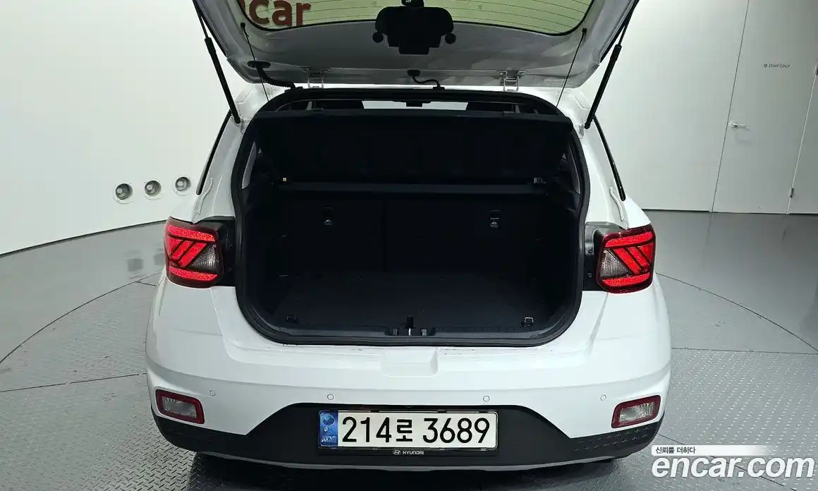 Hyundai Venue 2022 1.6 Автомат в Москве № 7527, фото 6