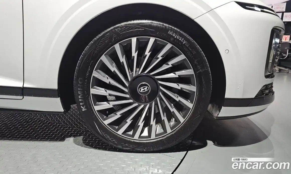 Hyundai Grandeur 2023 2.5 Автомат в Москве № 110679, фото 5