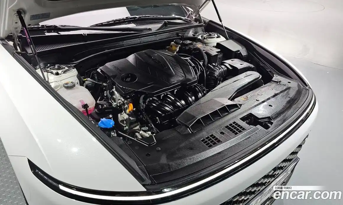 Hyundai Grandeur 2023 2.5 Автомат в Москве № 110679, фото 6